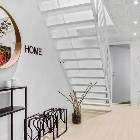 Appartamento 5 Bedroom In C